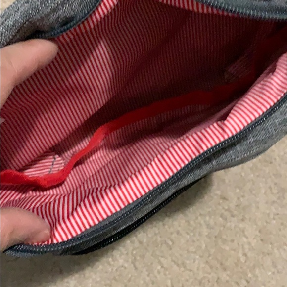 HERSCHEL BAG - Picture 3 of 5